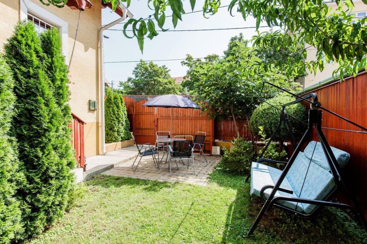 Luca Holiday House Budaors Luaran gambar